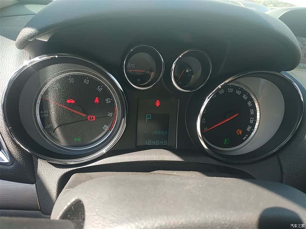 Buick Encore, 2015 12
