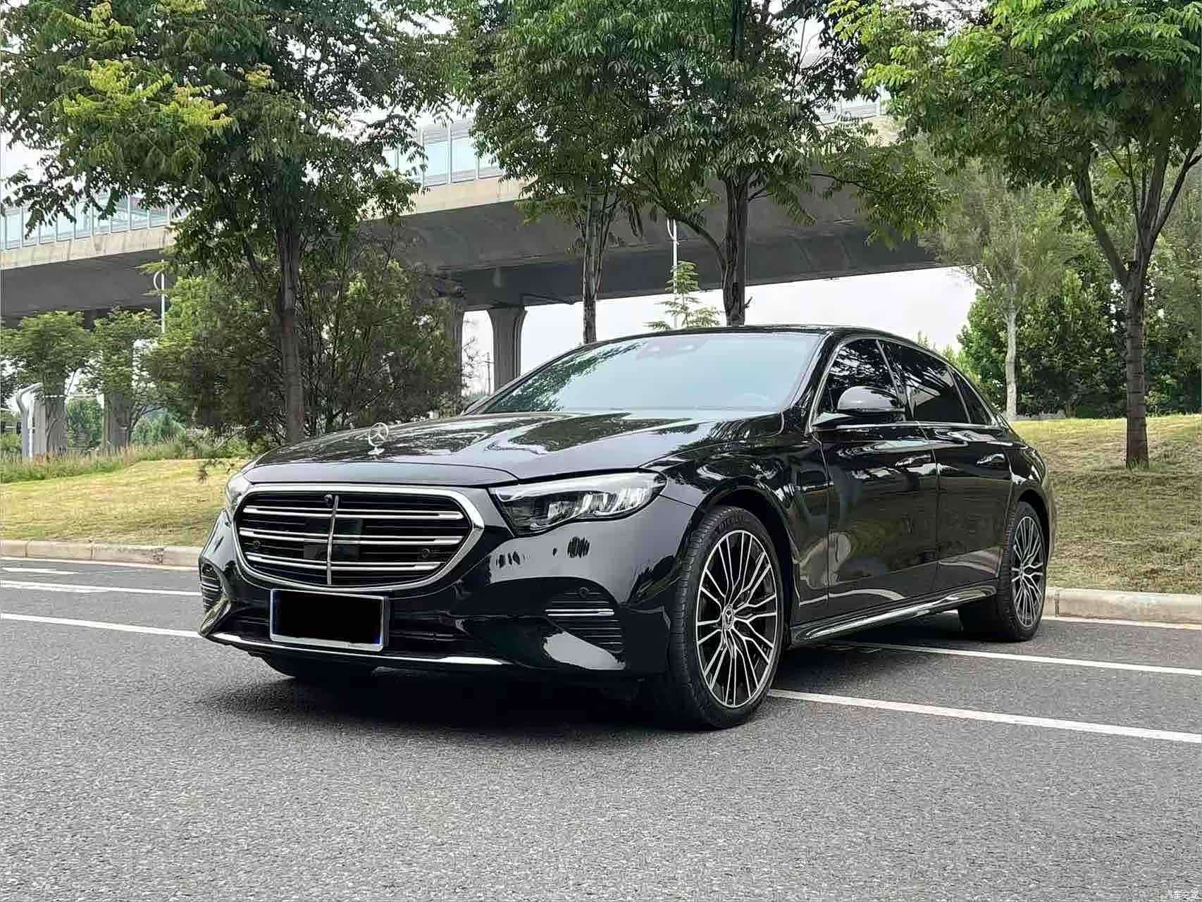 Mercedes-Benz E-Class, 2025 1
