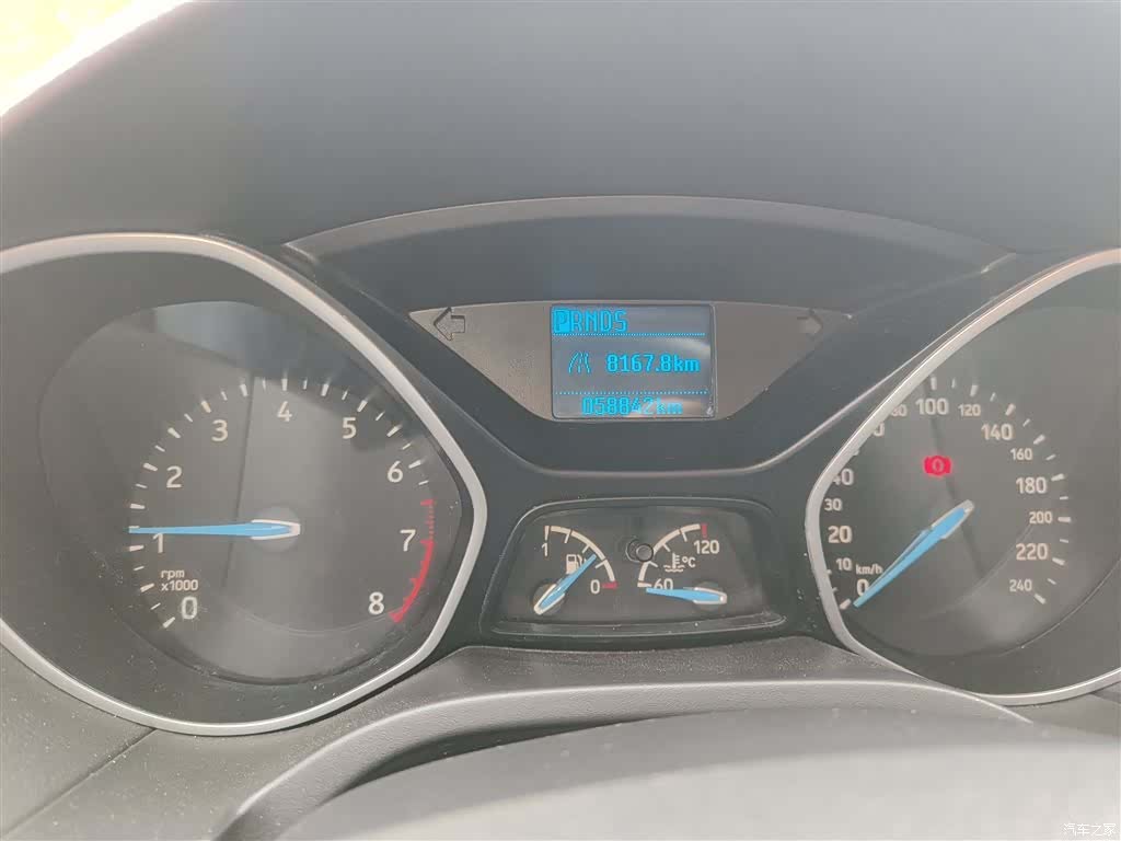 Ford Focus, 2018 12
