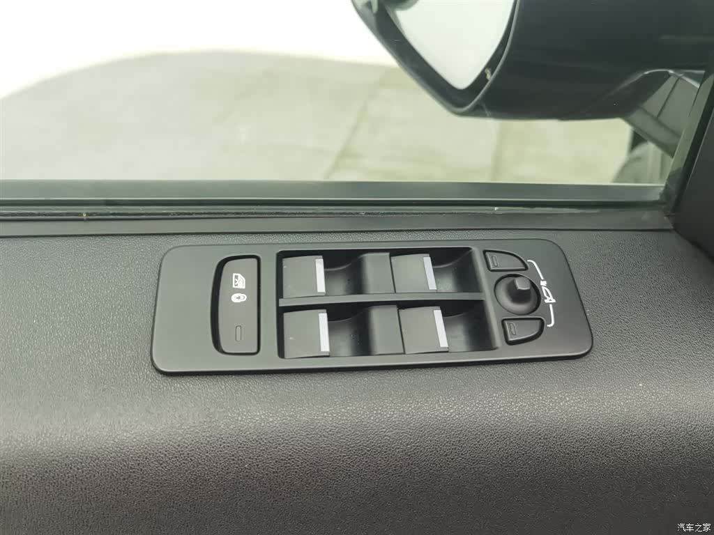 Land Rover Discovery, 2023 9