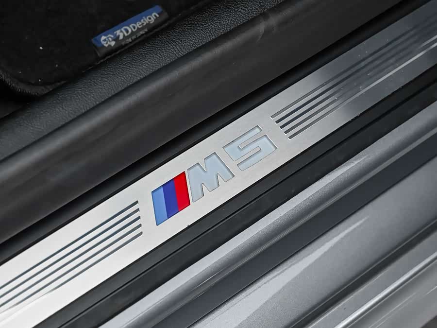BMW M5 2023, фото 17