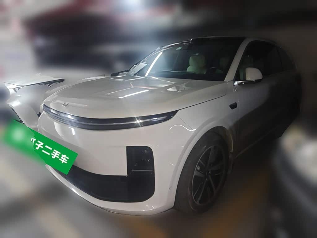 Li Auto L6