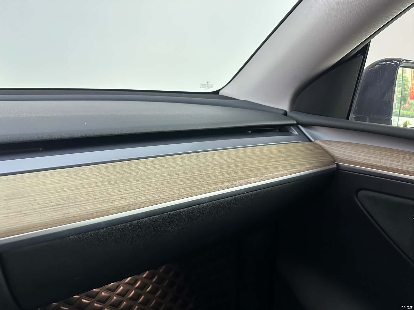 Tesla Model Y, 2023 11