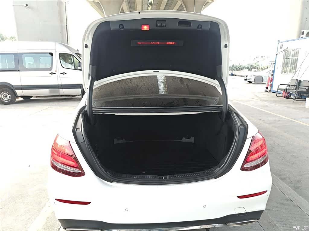 Mercedes-Benz E-Class, 2016 15