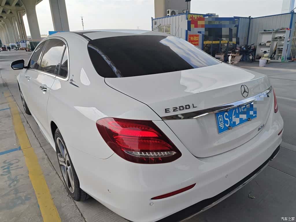 Mercedes-Benz E-Class, 2016 23