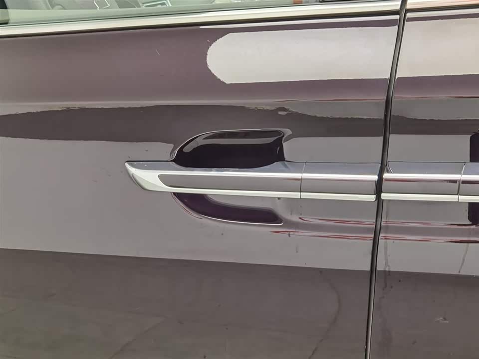 Besturn M9 Besturn M9