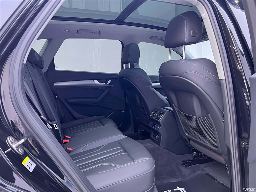 Audi Q5L, 2024 21