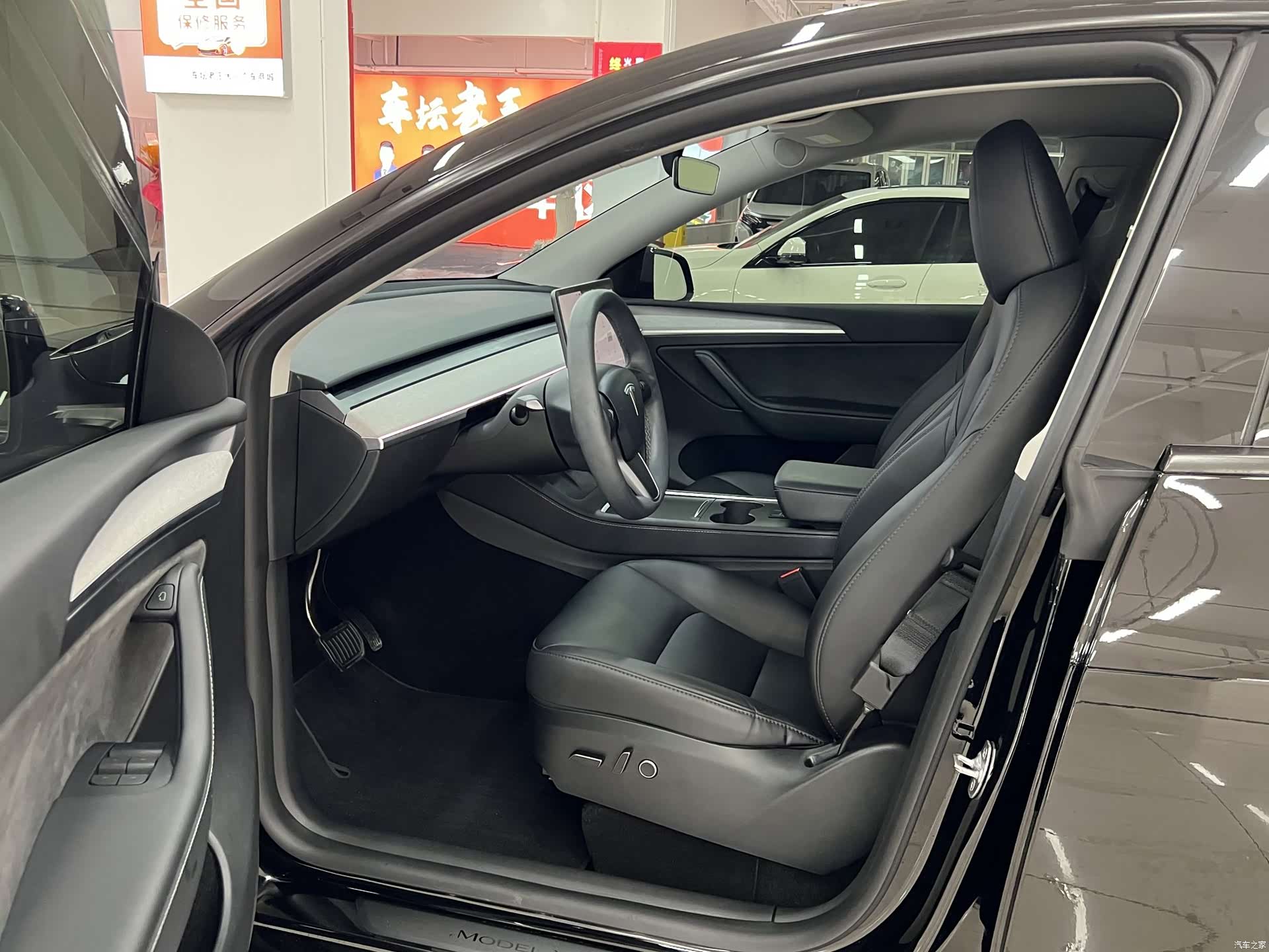 Tesla Model Y, 2024 4
