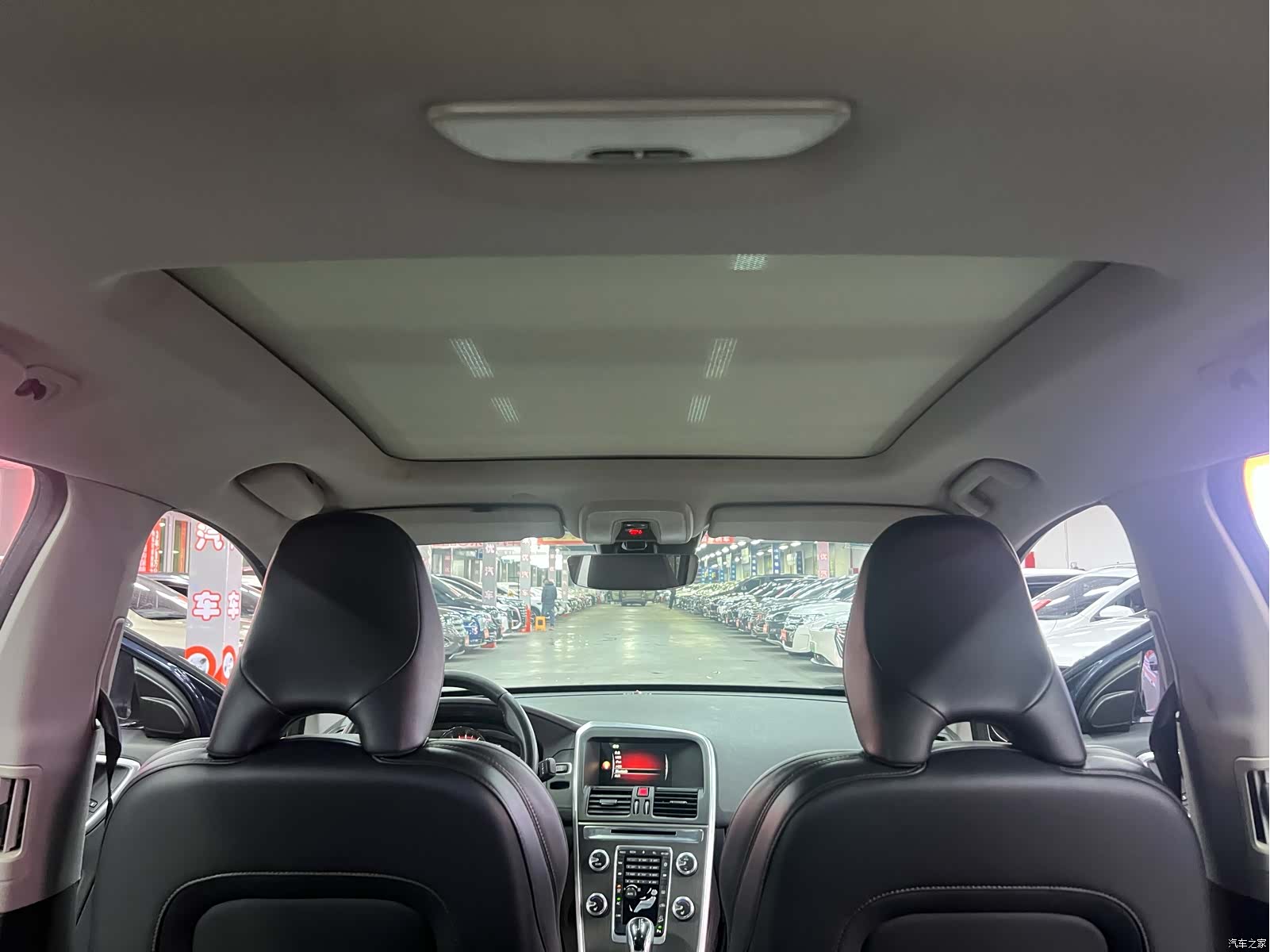 Volvo XC60, 2014 15