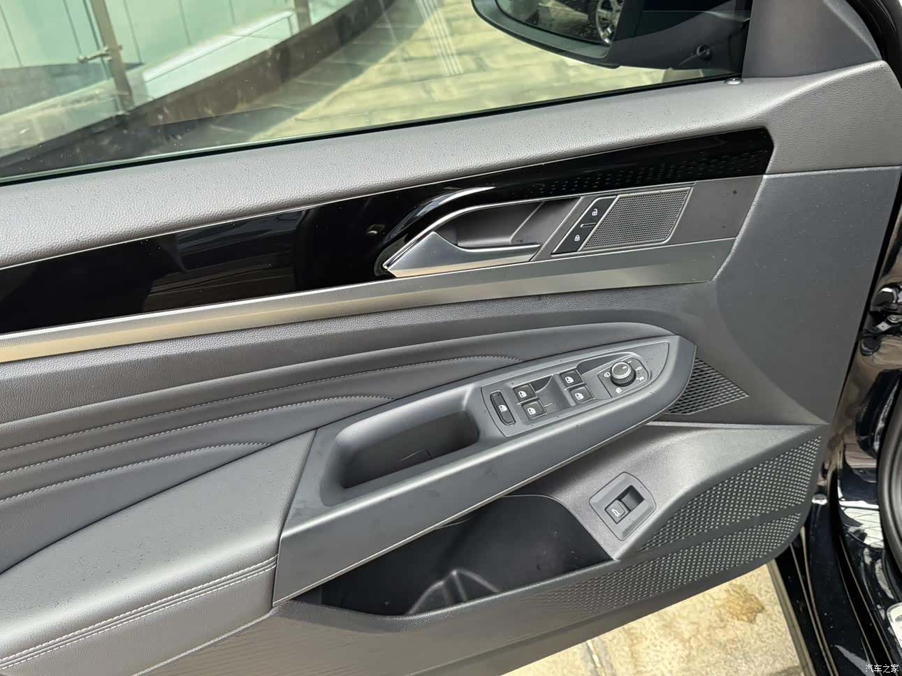 Volkswagen Passat, 2023 27