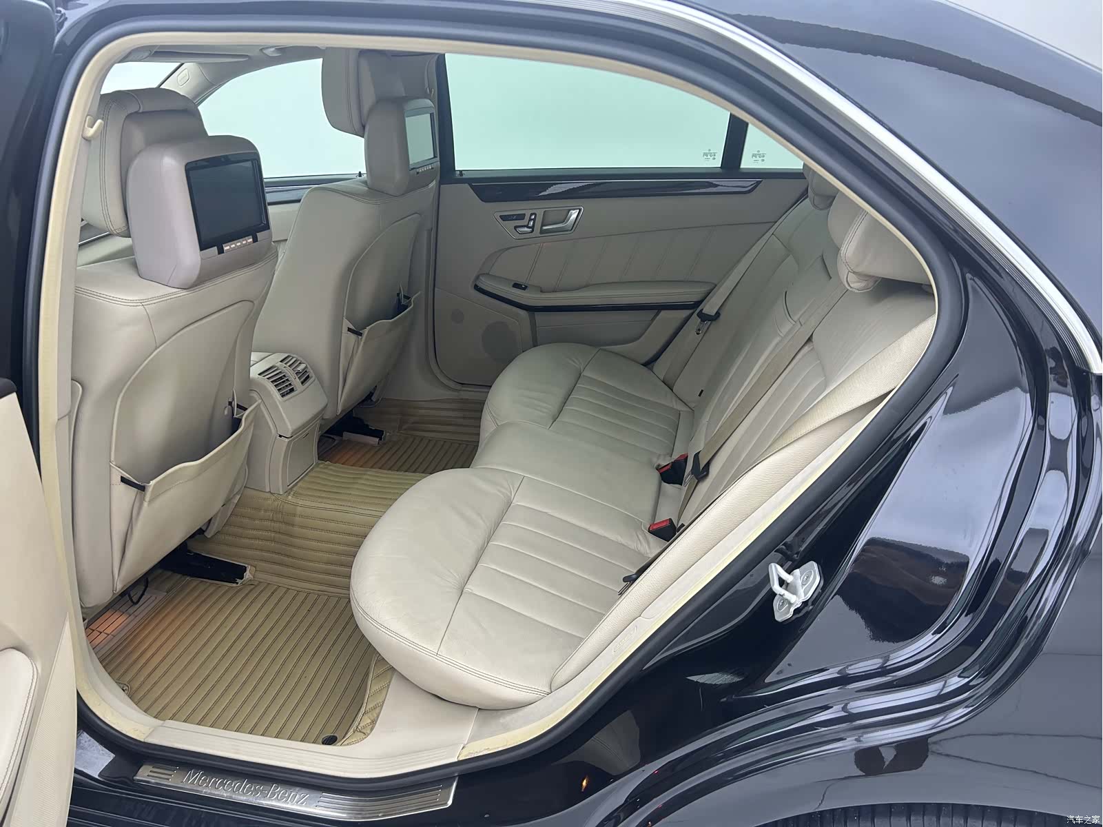 Mercedes-Benz E-Class, 2014 11