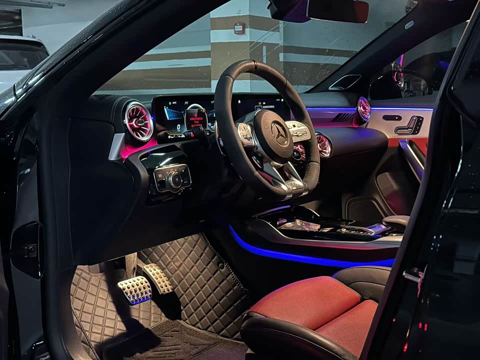 Mercedes-Benz CLA AMG