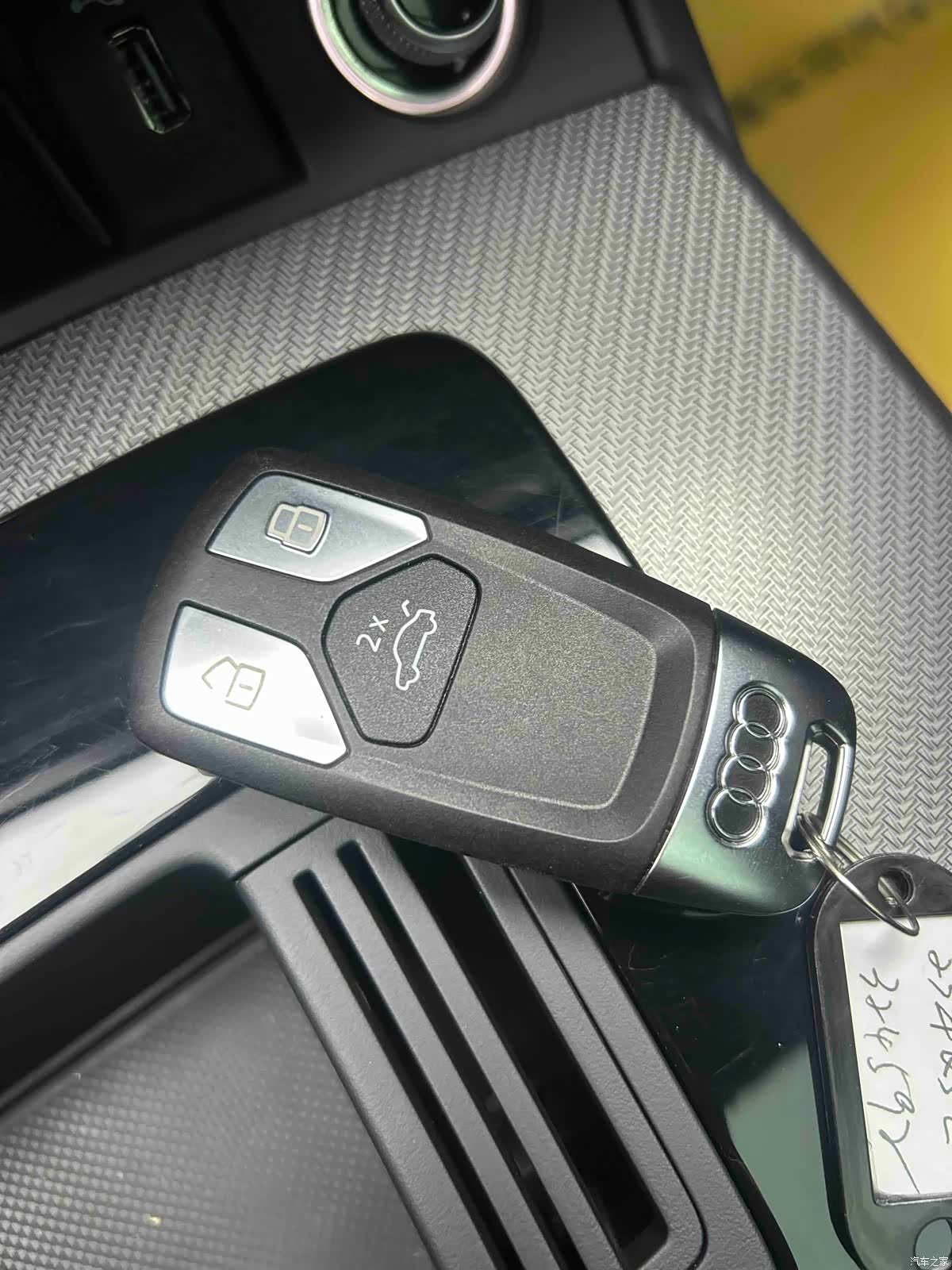 Audi Q5L, 2023 10