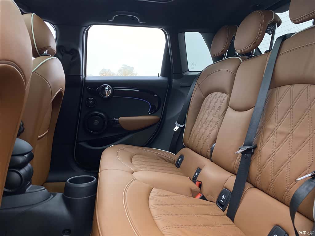 Mini Cooper, 2023 9