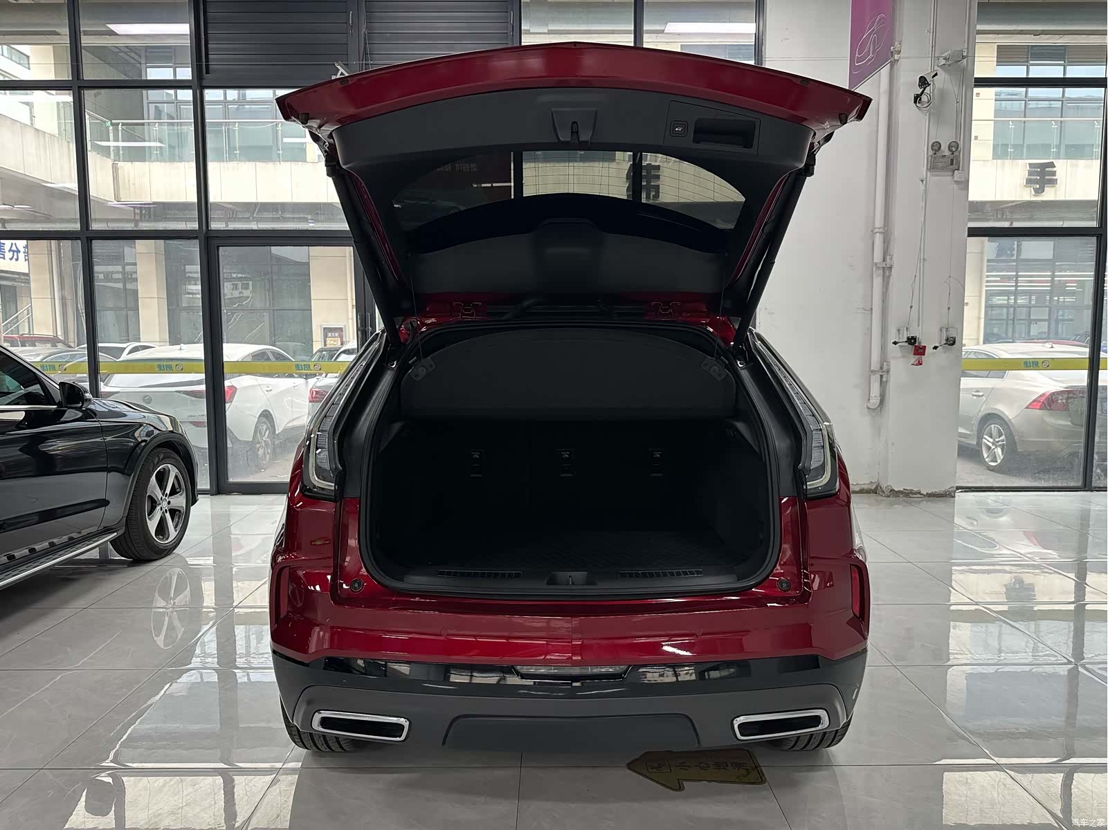 Cadillac XT4, 2023 11