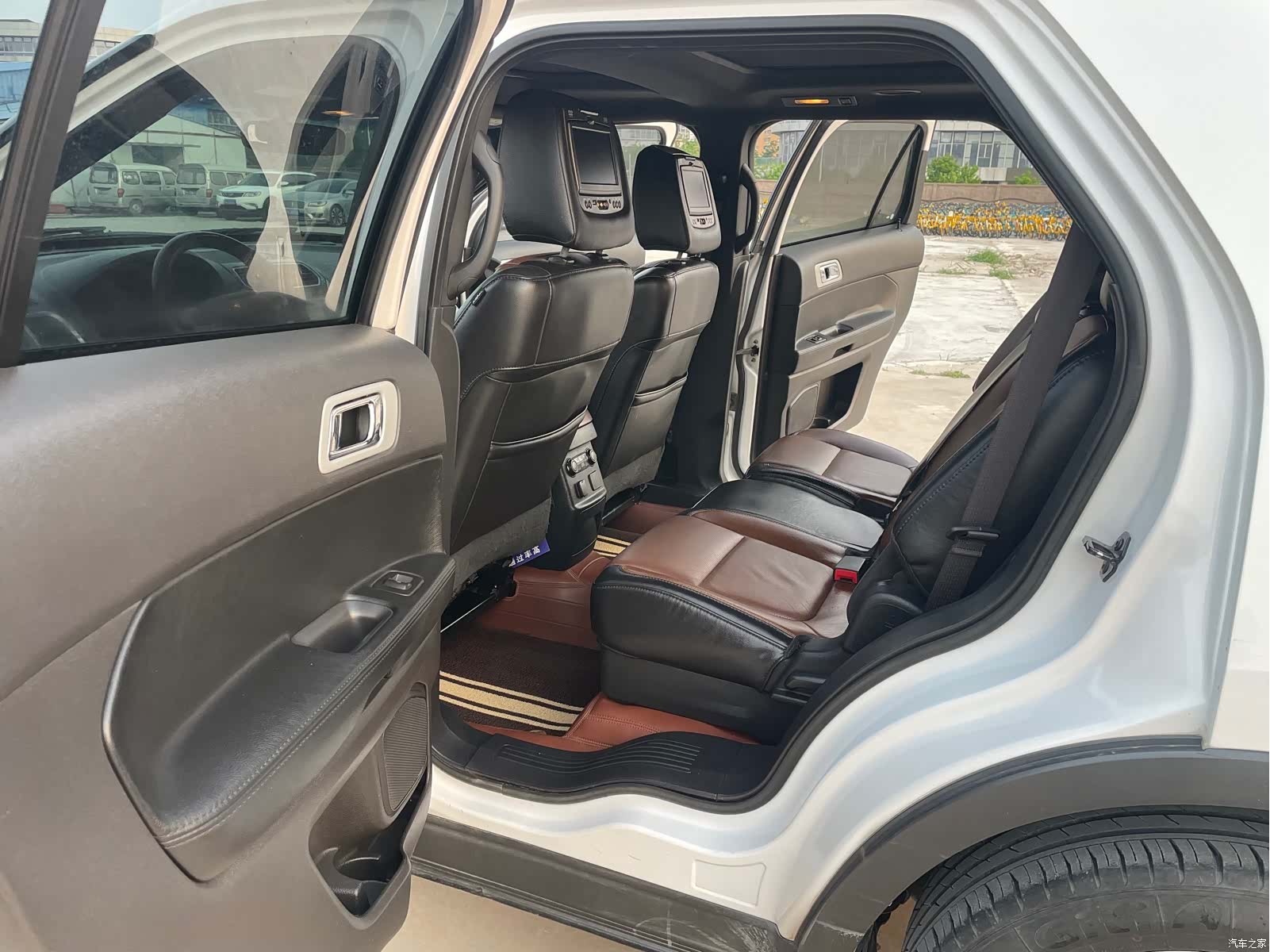 Ford Explorer, 2014 6