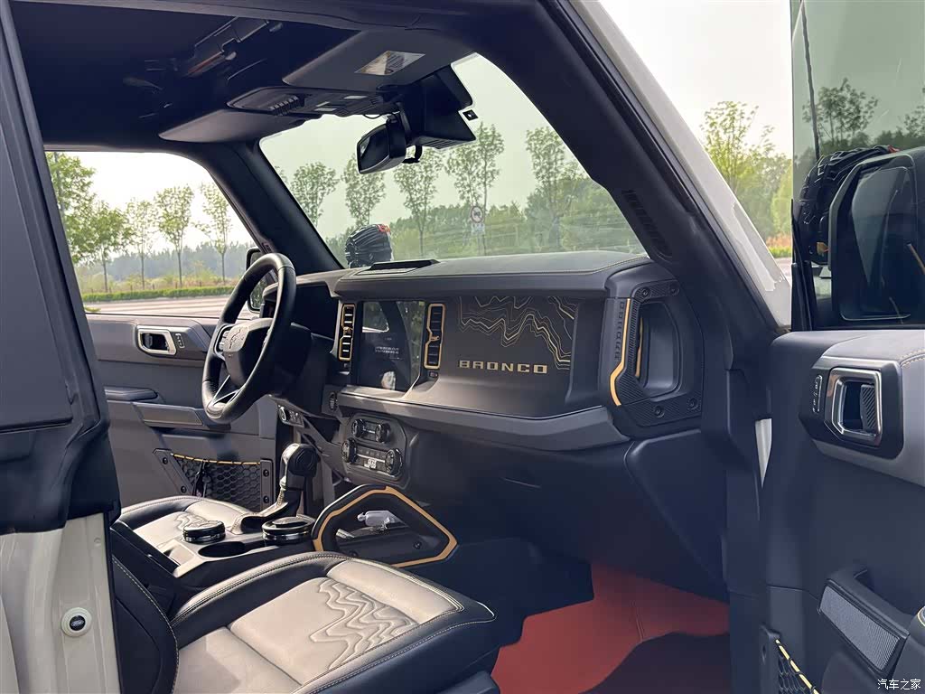 Ford Bronco, 2024 8