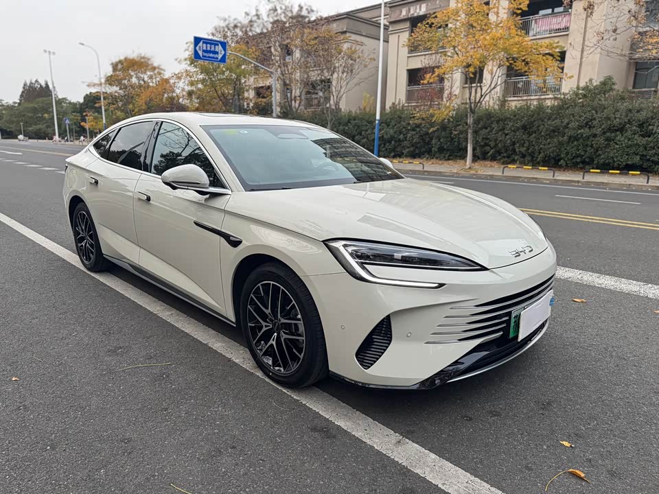 BYD Seal 07 DM-i