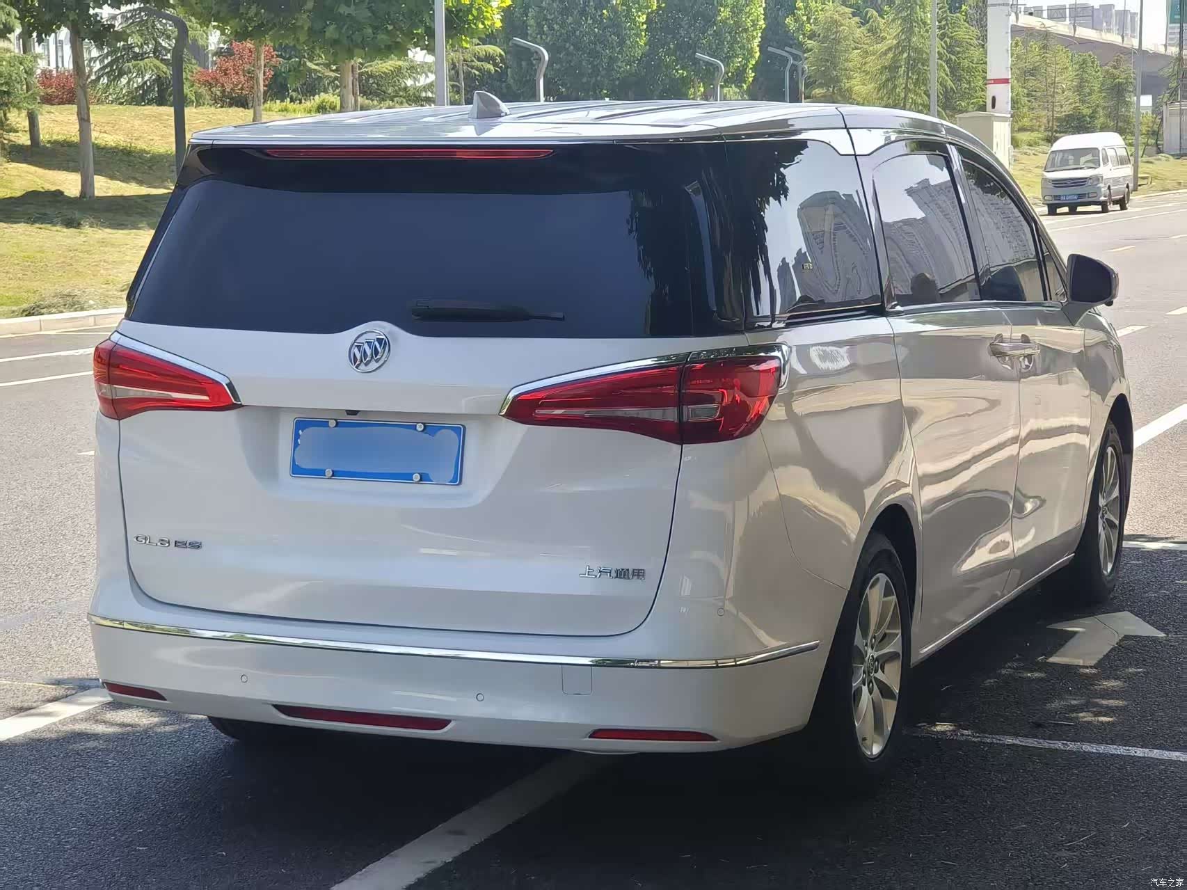 Buick GL8, 2019 4