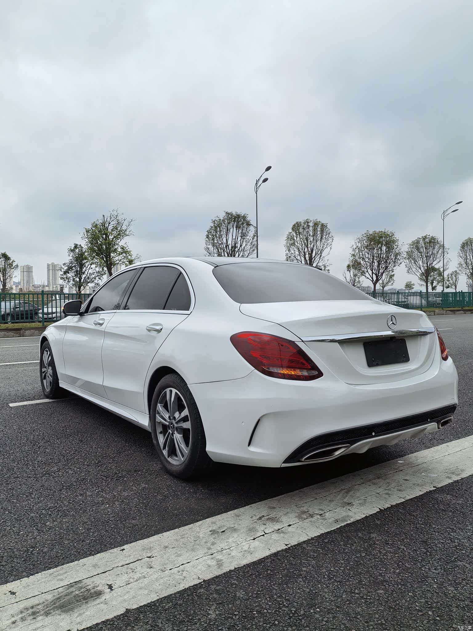 Mercedes-Benz C-Class, 2015 11