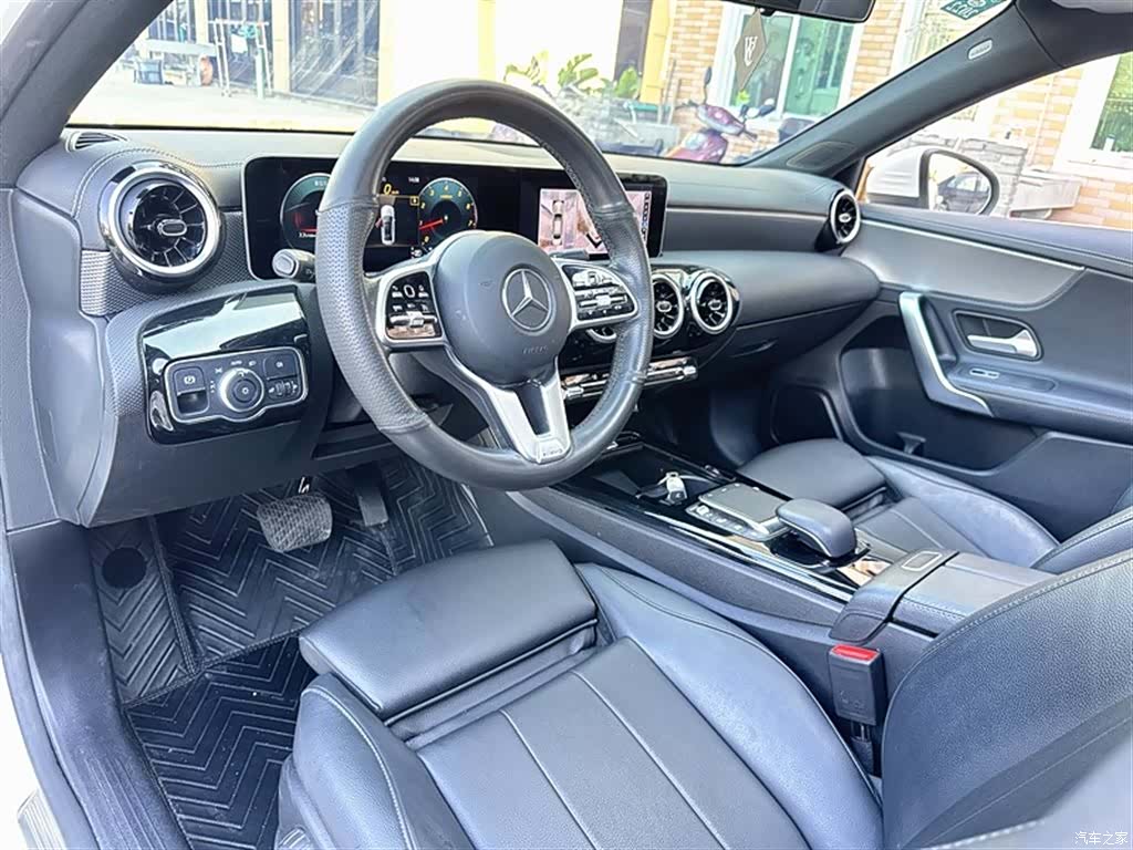 Mercedes-Benz A-Class, 2020 12