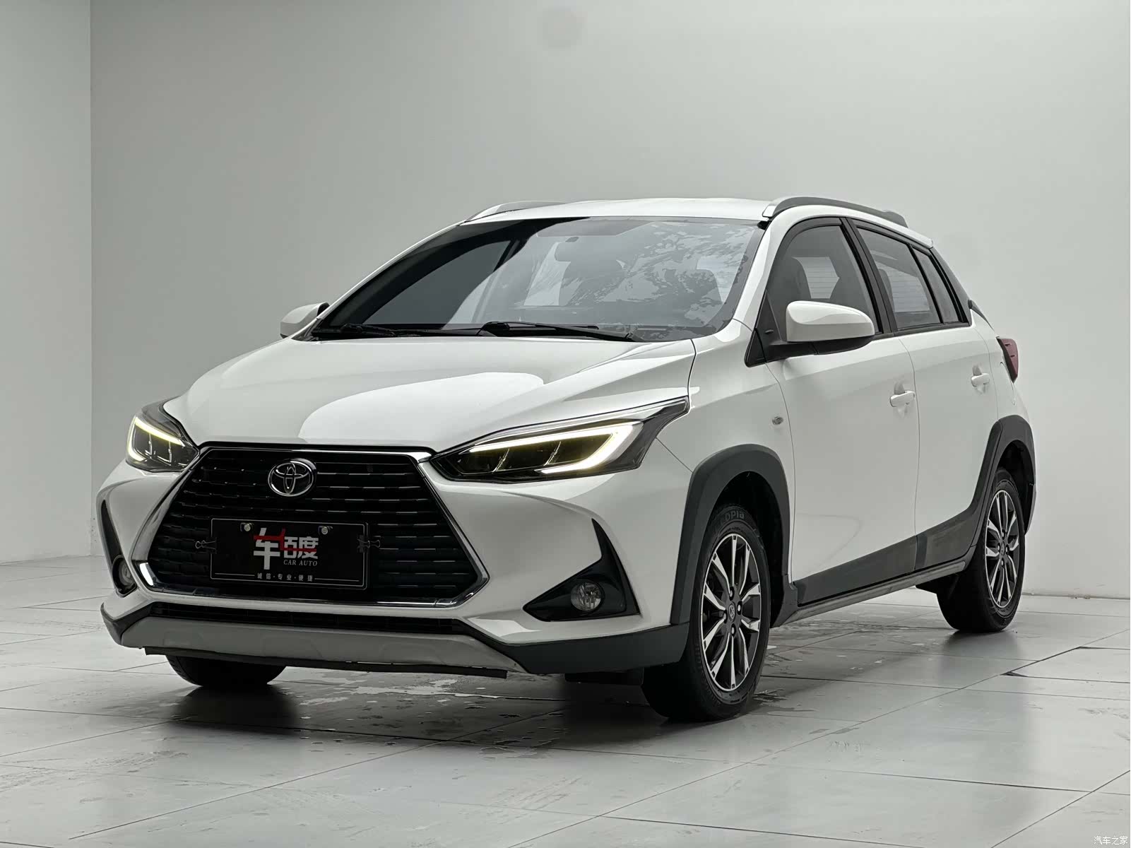 Toyota YARiS L