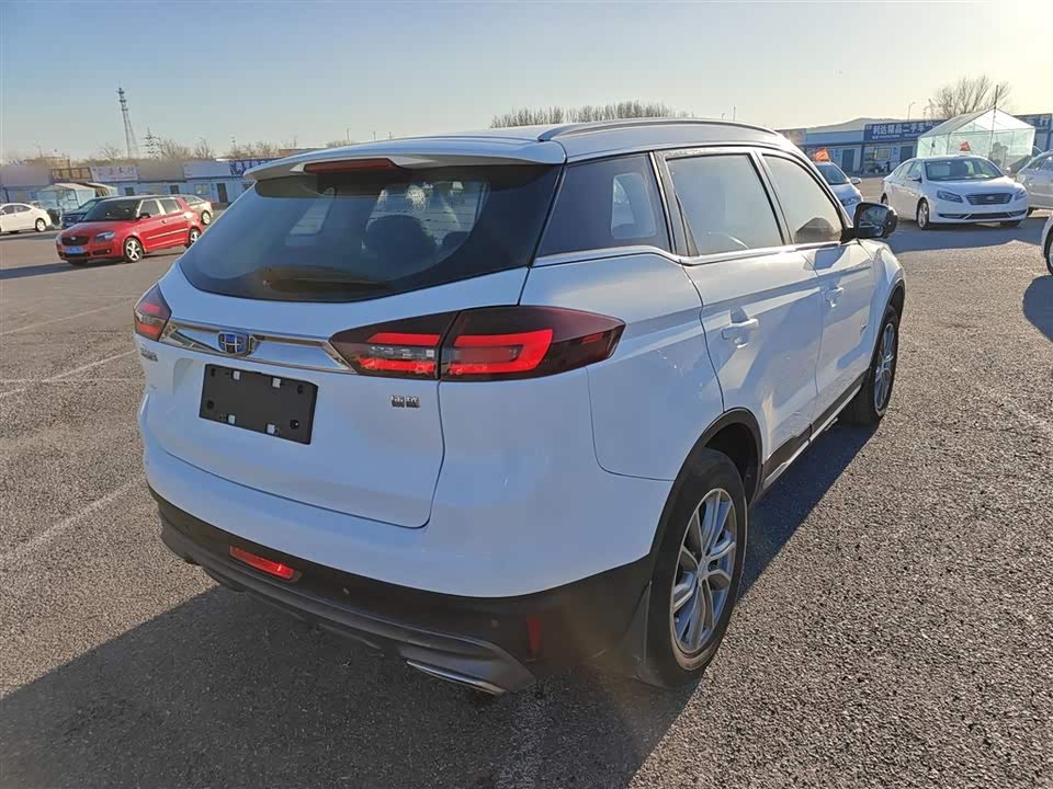 Geely Atlas