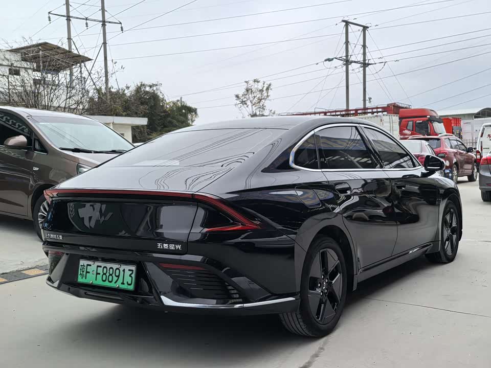 Wuling Wuling Starlight