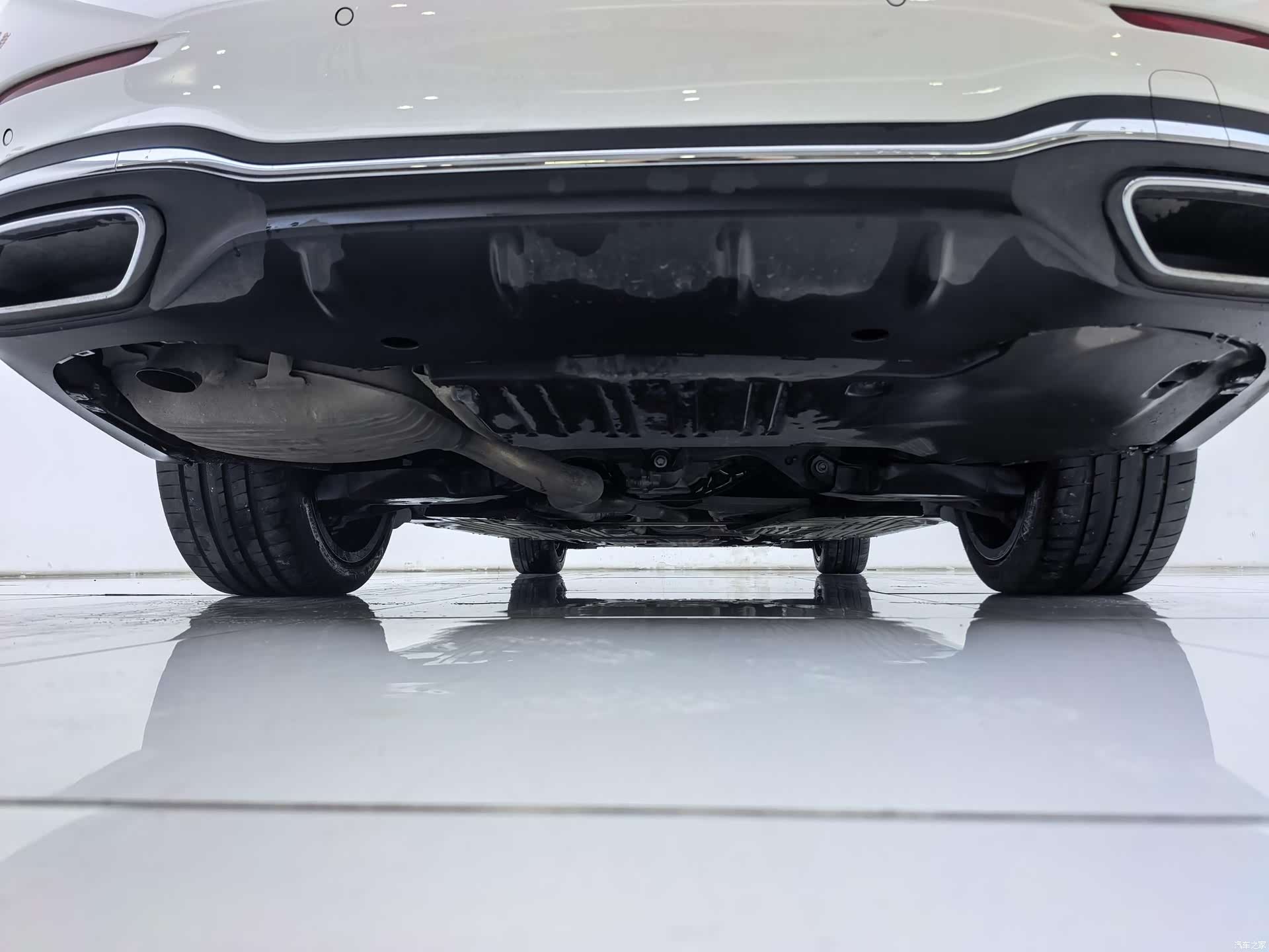 Mercedes-Benz C-Class, 2024 28