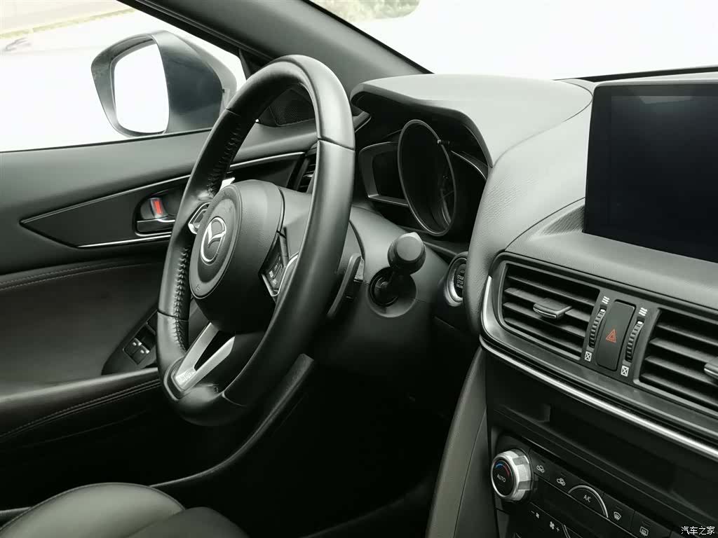 Mazda CX-4, 2020 22