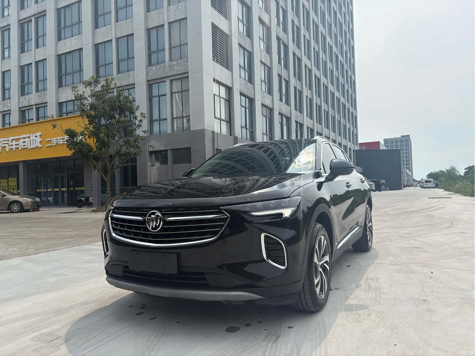 Buick Envision, 2023 1