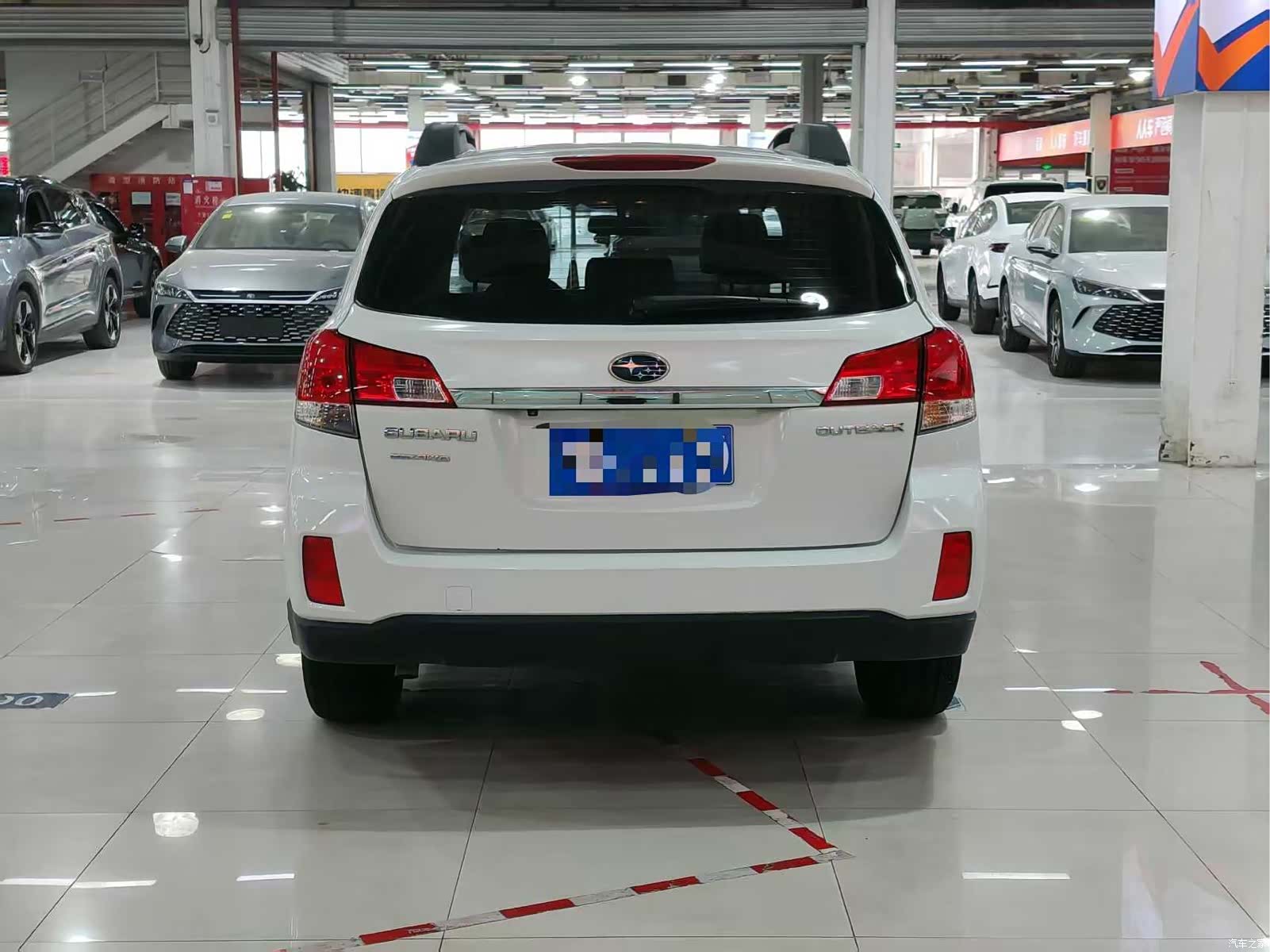 Subaru Outback, 2013 все фото