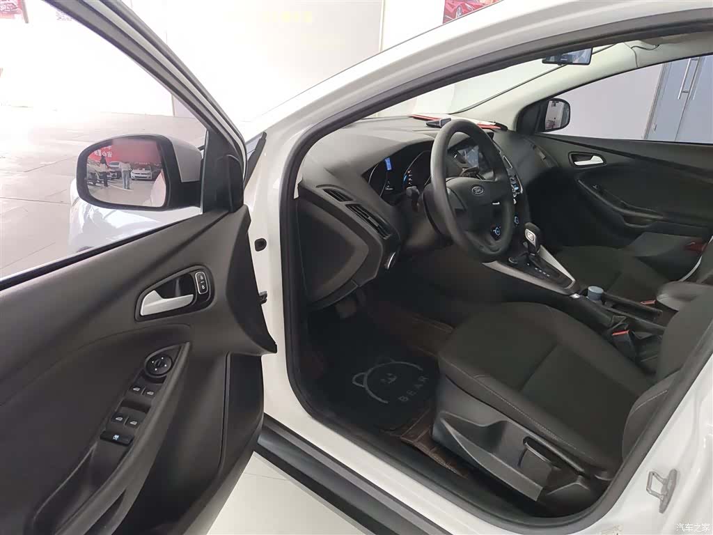 Ford Focus, 2018 16