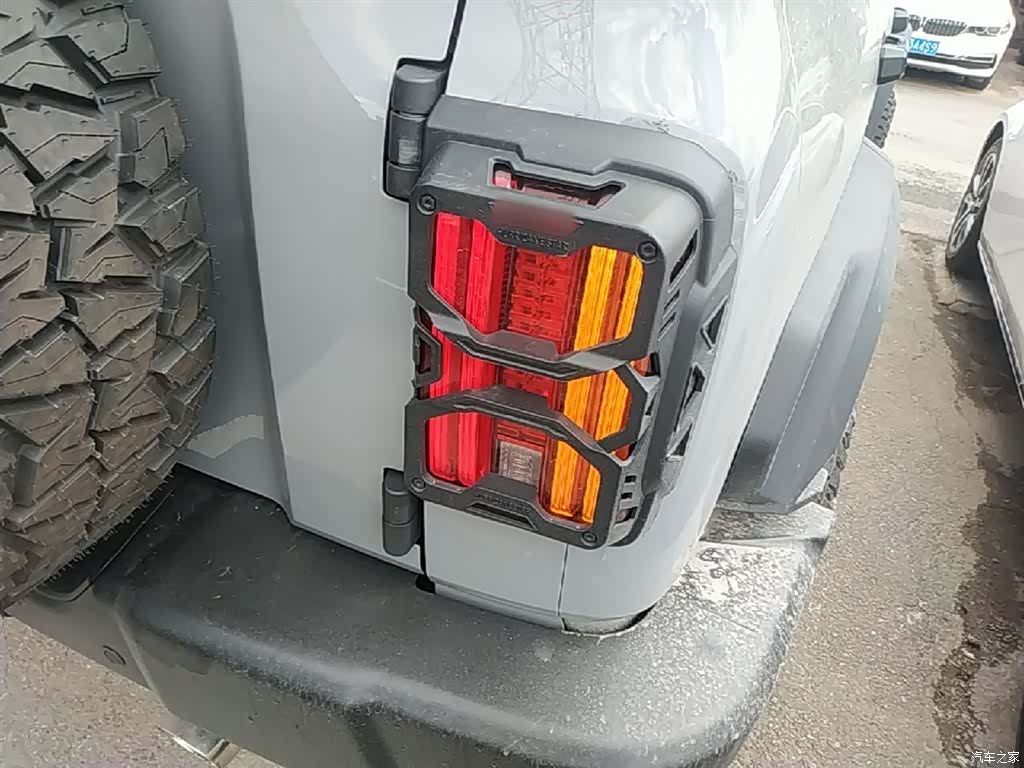 Tank 300, 2021 8