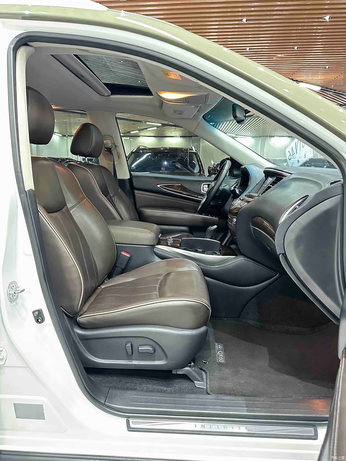 Infiniti QX60, 2017 13