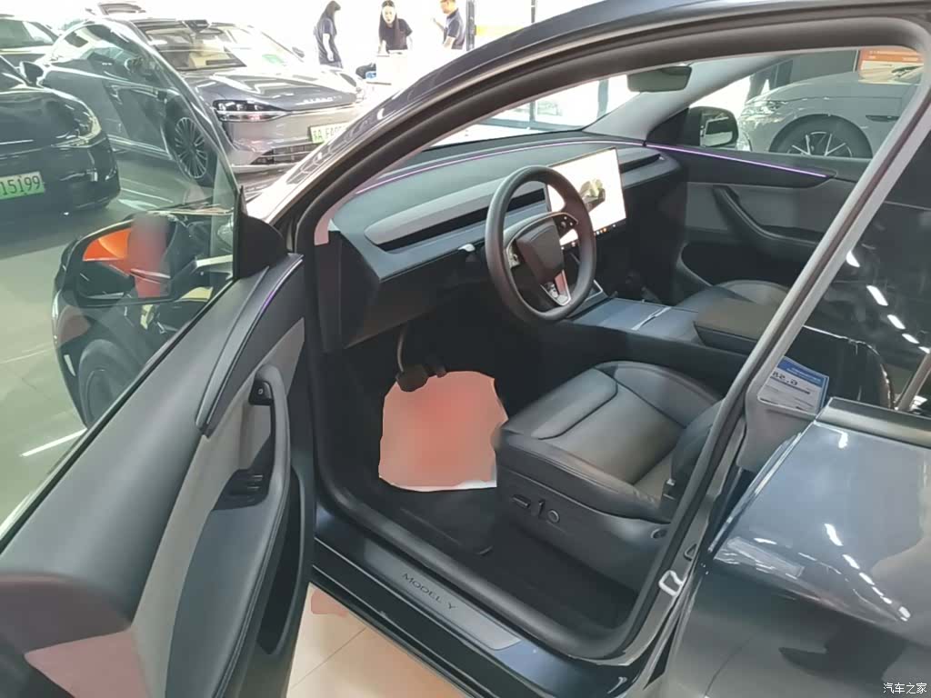 Tesla Model Y, 2025 16