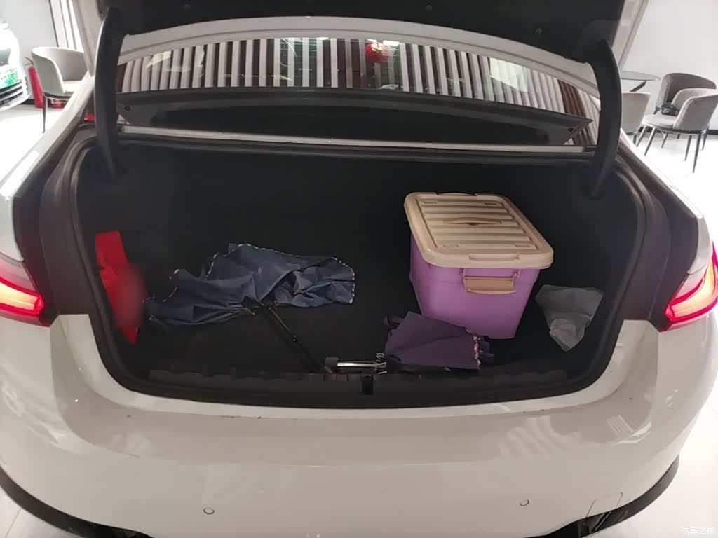 BMW i3, 2024 19