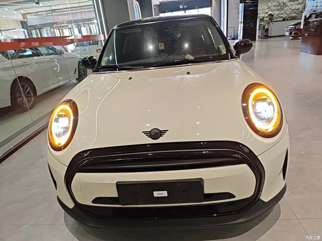 Mini Cooper, 2023 3