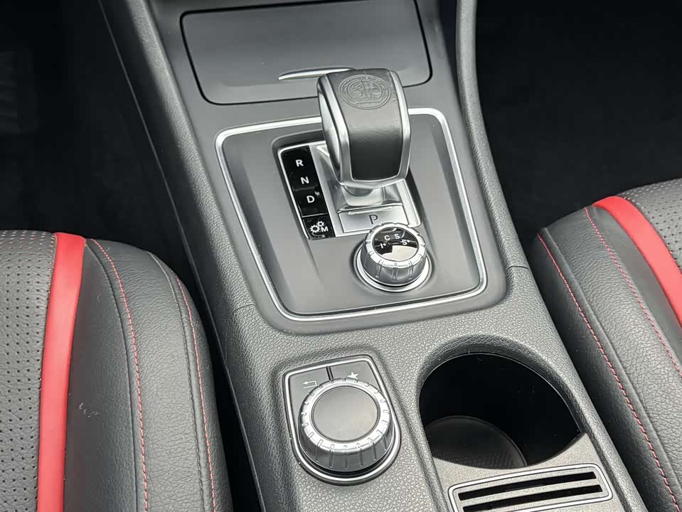 Mercedes-Benz GLA AMG