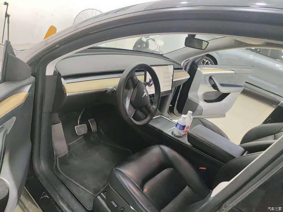Tesla Model Y, 2022 6