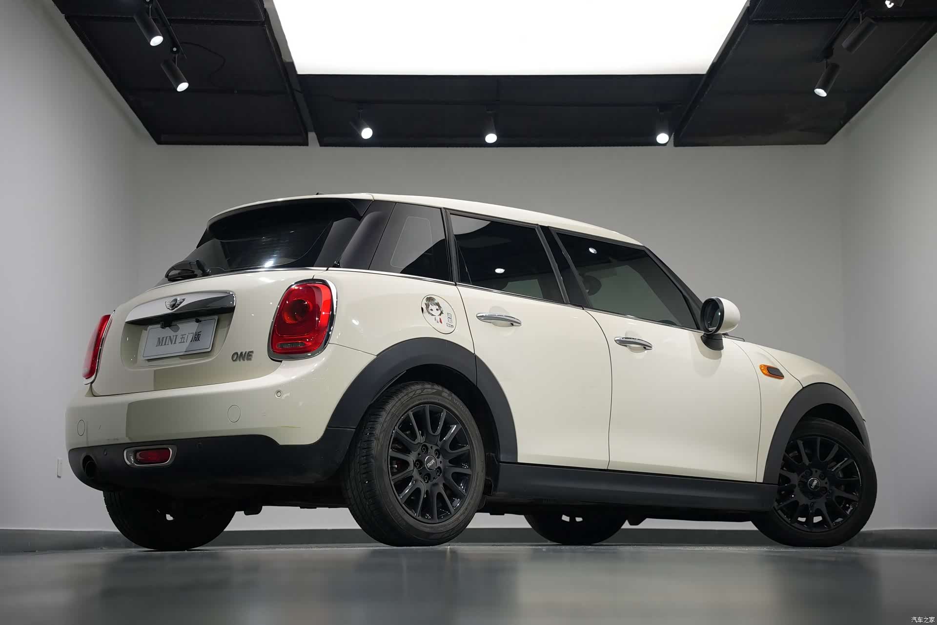 Mini ONE, 2017 все фото
