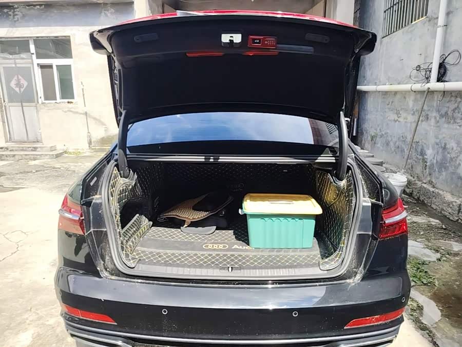 Audi A6L 2020, фото 14