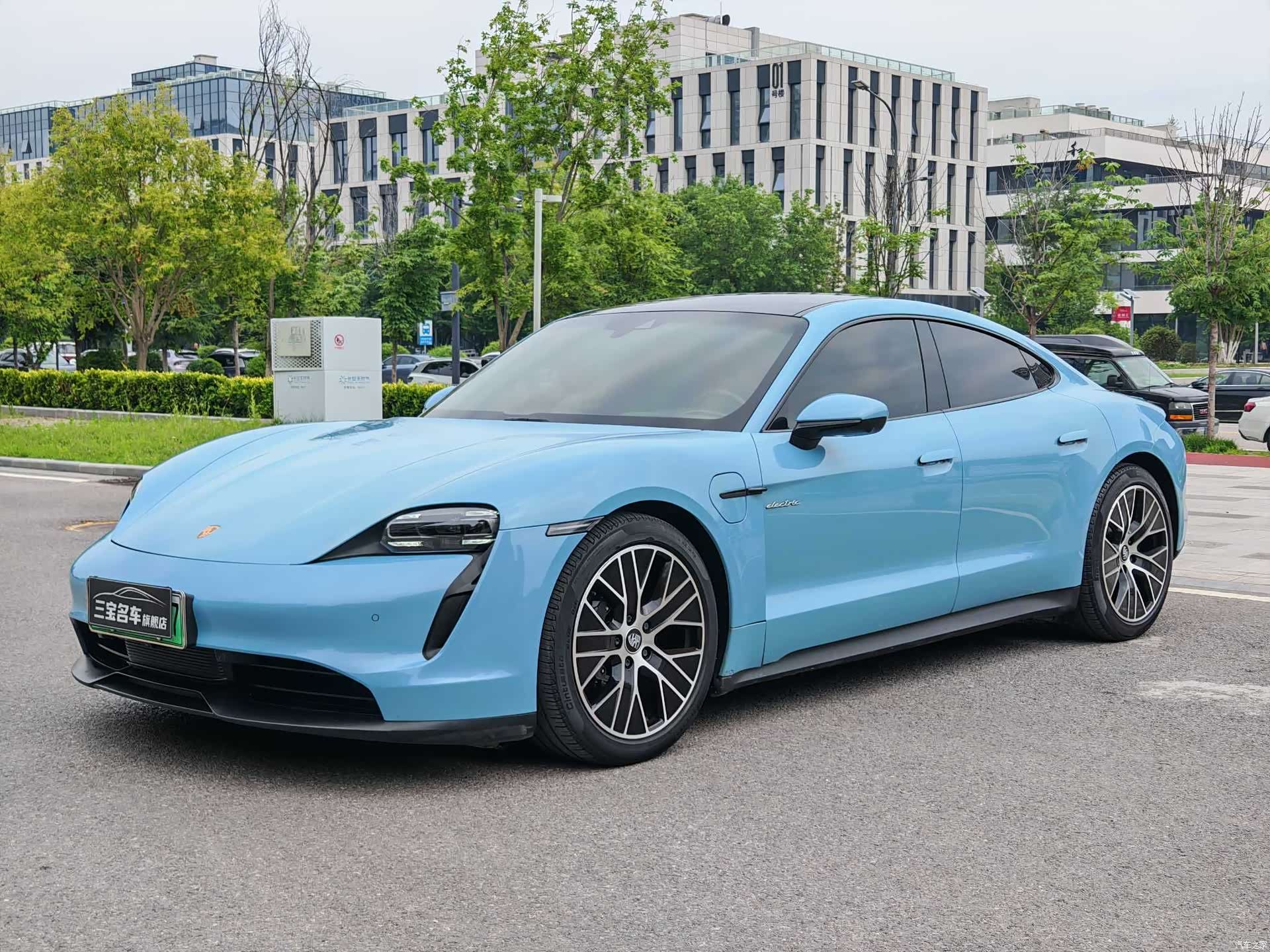 Porsche Taycan, 2021 1