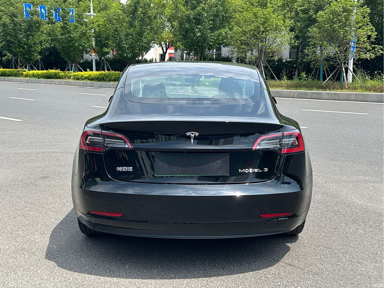 Tesla Model 3, 2022 9