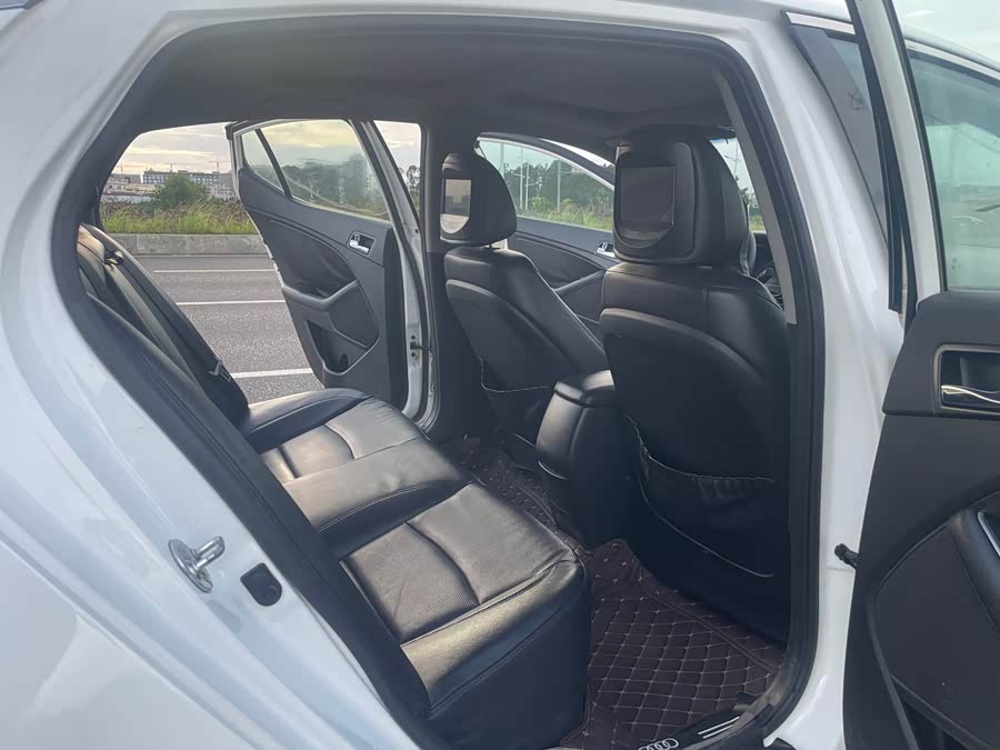 Kia K5 2015, фото 8