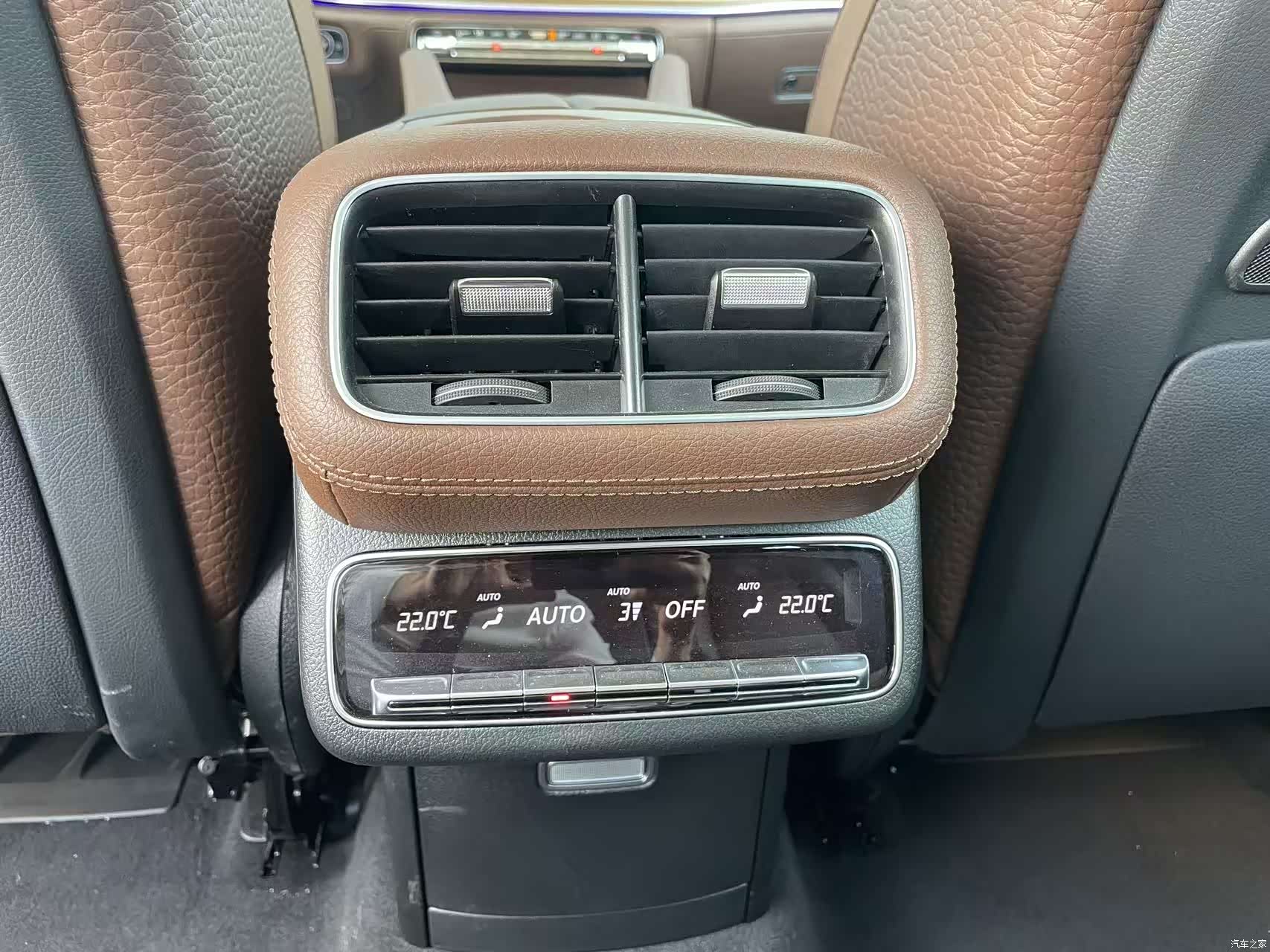 Mercedes-Benz GLS, 2026 18