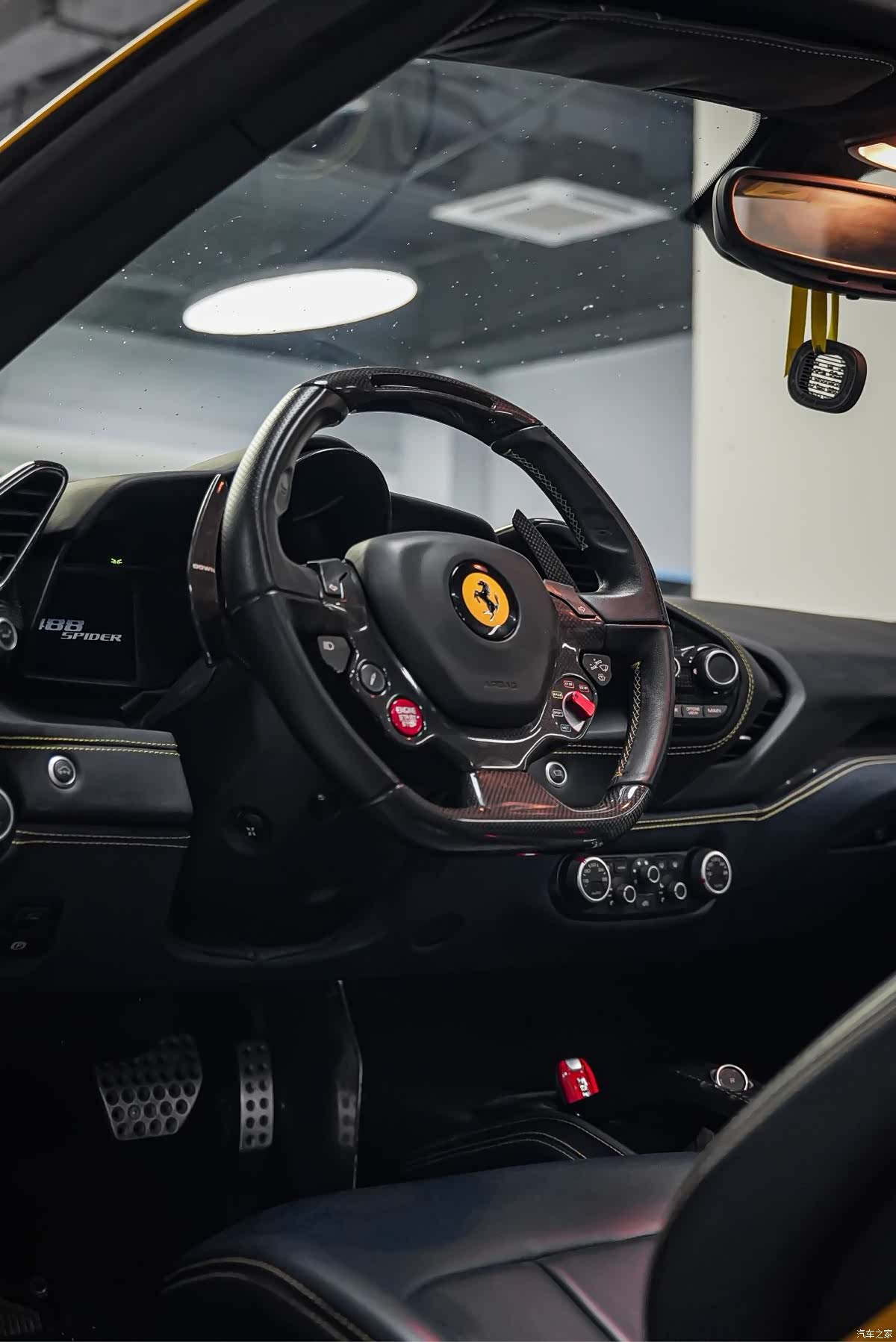 Ferrari 488, 2018 15