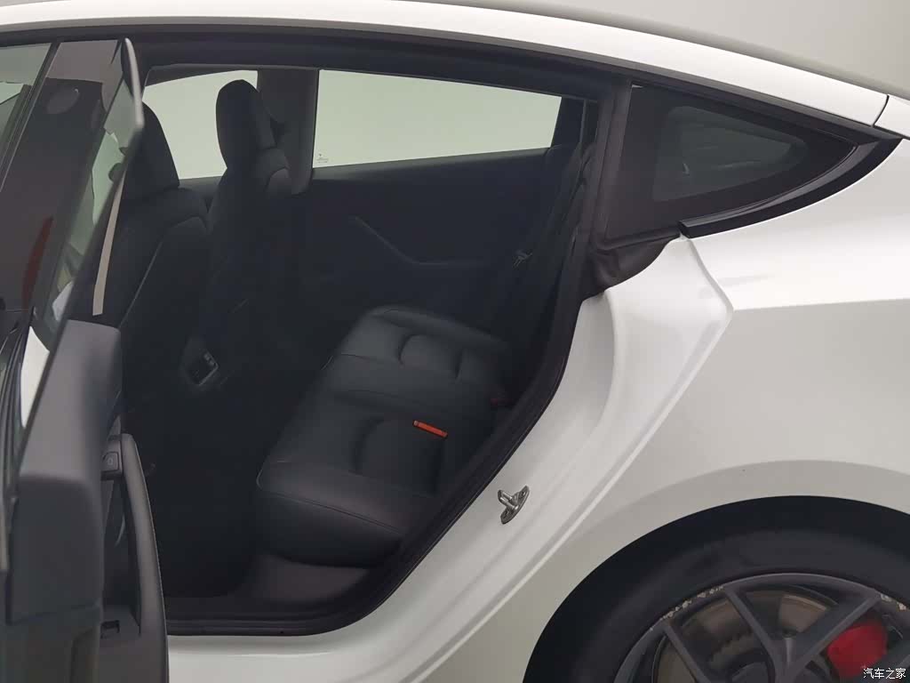Tesla Model 3, 2021 15