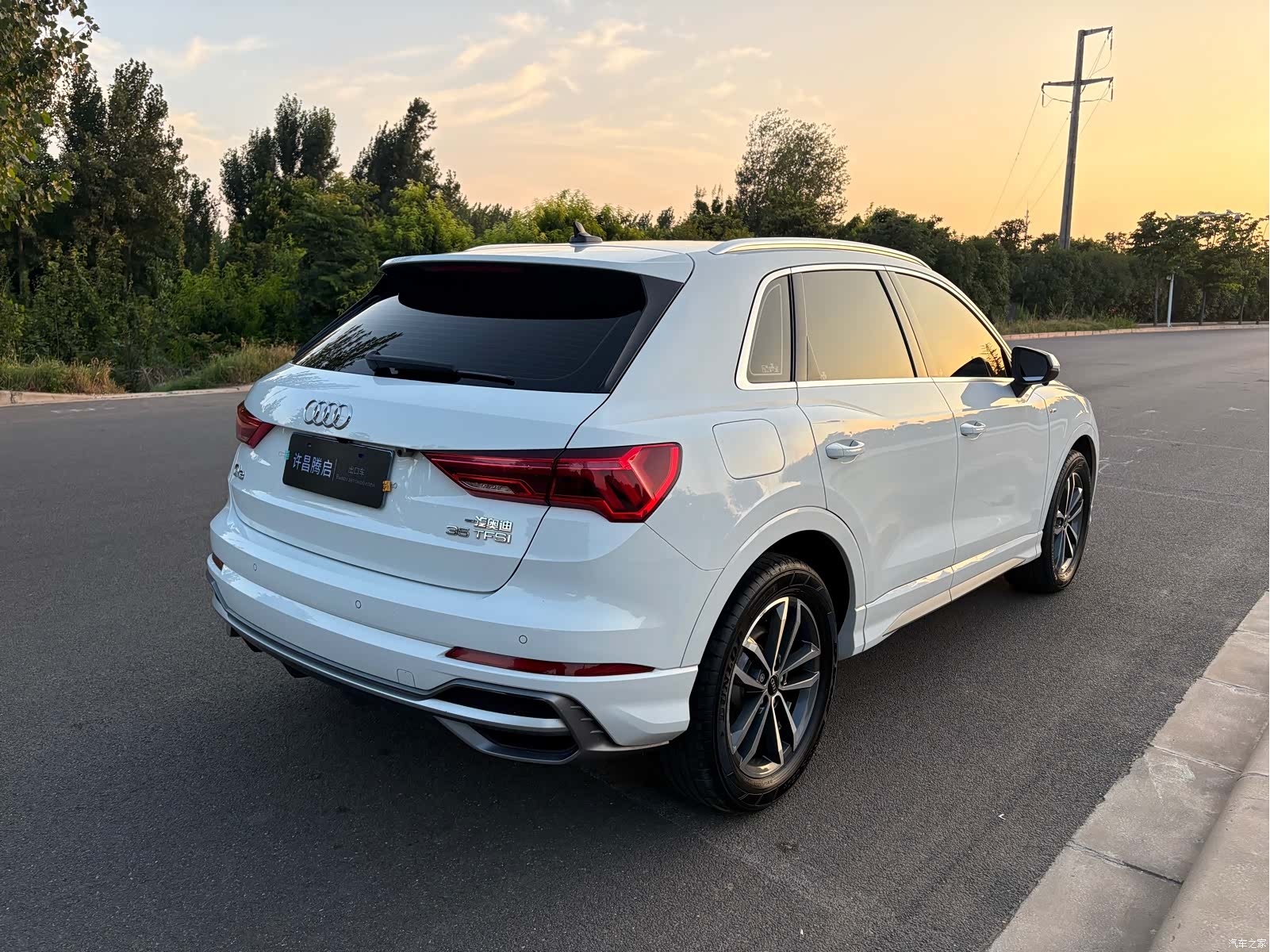 Audi Q3, 2022 все фото