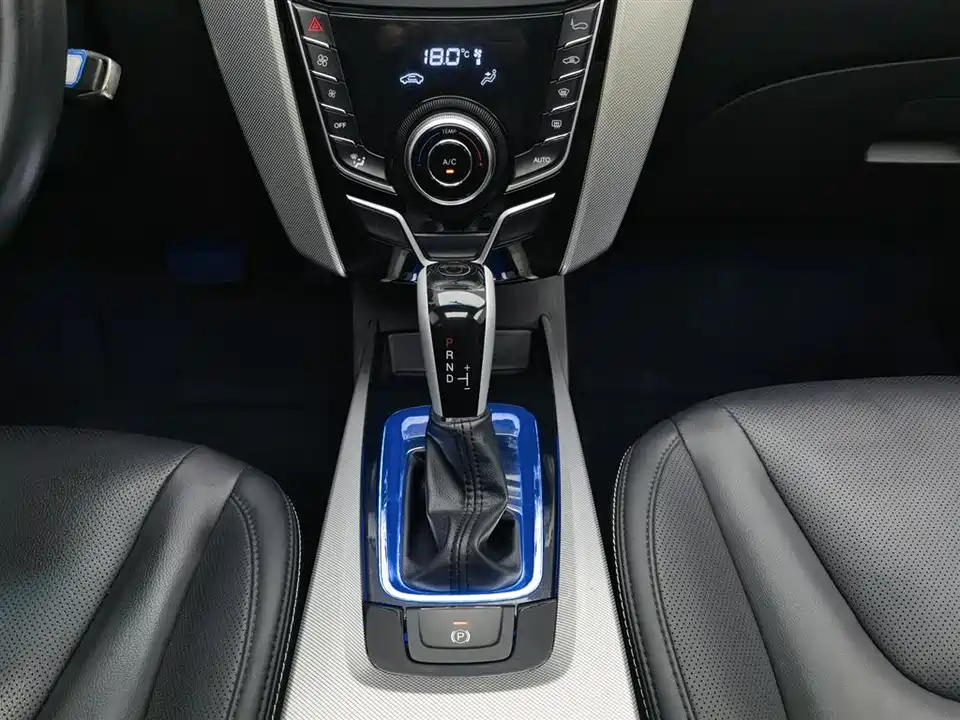 Luxgen Excellent 6 SUV